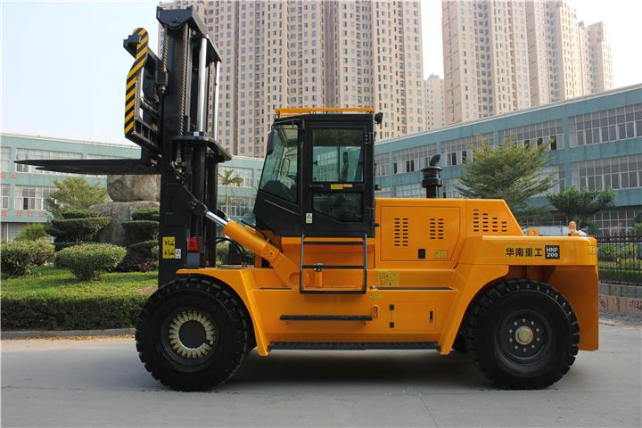 20 Ton Forklift