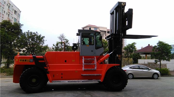 50 Ton Forklift
