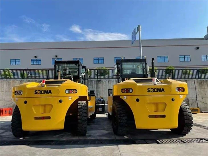SOCMA 32t Capacity Forklift For Steel Mill