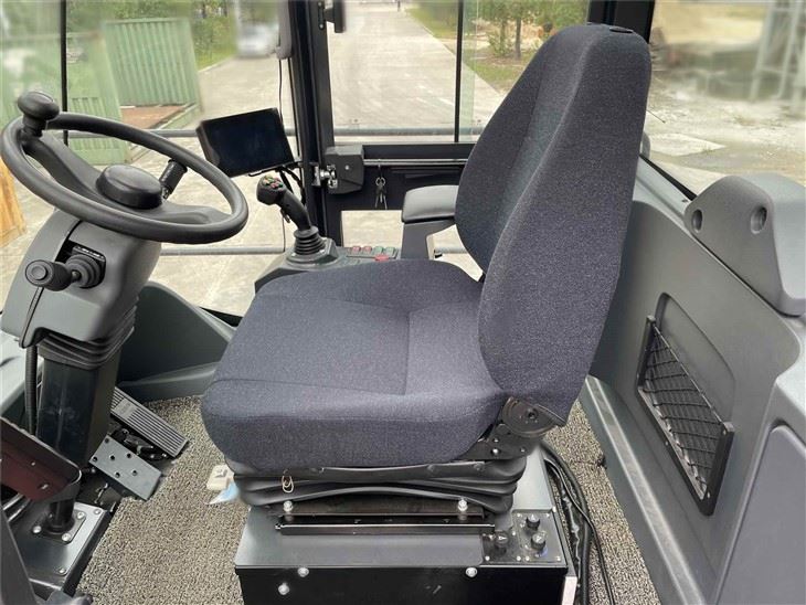 HNRS4531 45 Ton Container Reach Stacker Container Forklift